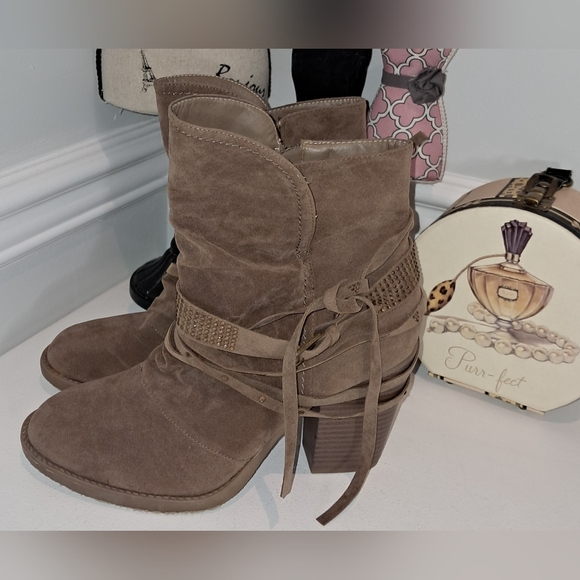 Lane Bryant Brown Western Style Almond Toe Booties NWT Size 10W - Picture 2 of 7